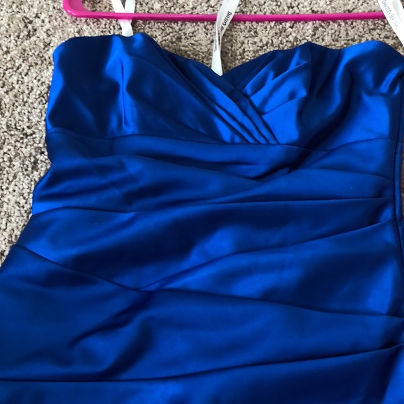 2 David’s Bridal Bridesmaid Party Dresses - Size 4 - Picture 3 of 7